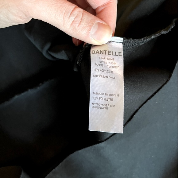 Cute Black Miniskirt - Picture 4 of 4